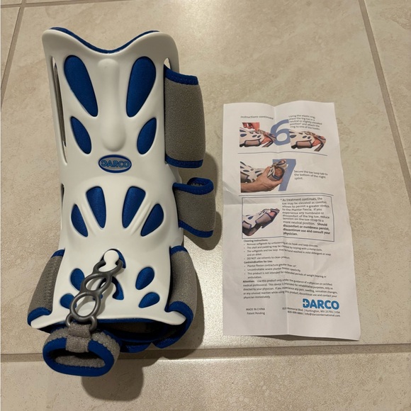 White and Blue Darco Body Armor Night Splint - Picture 2 of 4